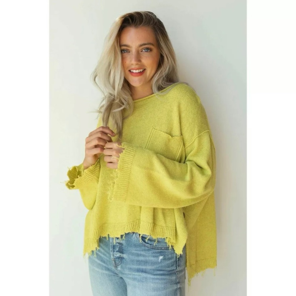 Free People Women’s Solid Sweater Top Distressed Hem Oversized Lemon Zest XS NWT